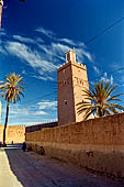 Tiznit - Marocco meridionale. Il minareto della Grande Mosque.